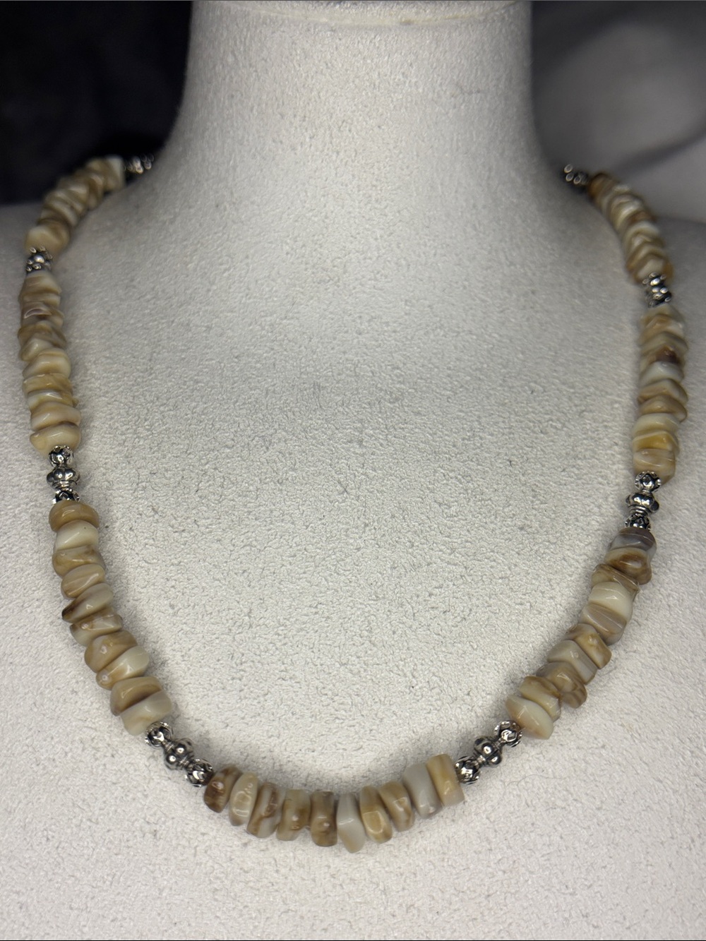 Beige Natural Stone Chip Necklace with Silver Accents